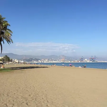 Junto Estación Tren Y La Playa, Garaje Incluido *