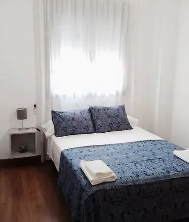 Junto Estación Tren Y La Playa, Garaje Incluido * Málaga