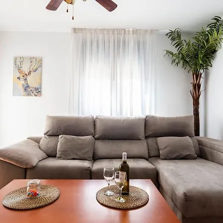 Apartamento Junto Estación Tren Y La Playa, Garaje Incluido Málaga